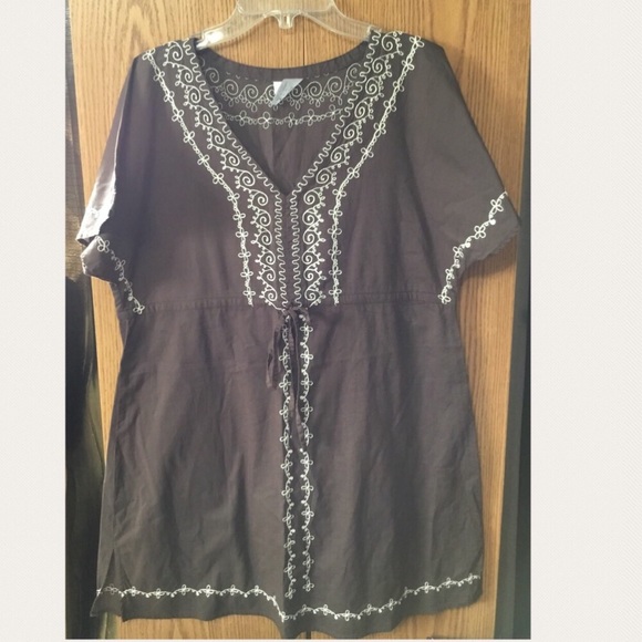 IT FIGURES BROWN EMBROIDERED DRESS - Picture 2 of 7